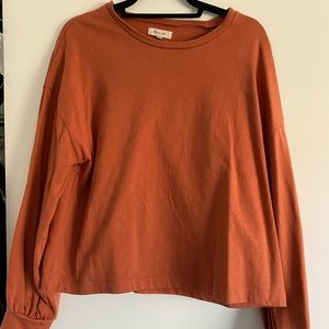 Long bell-sleeve  (sweatshirt material)